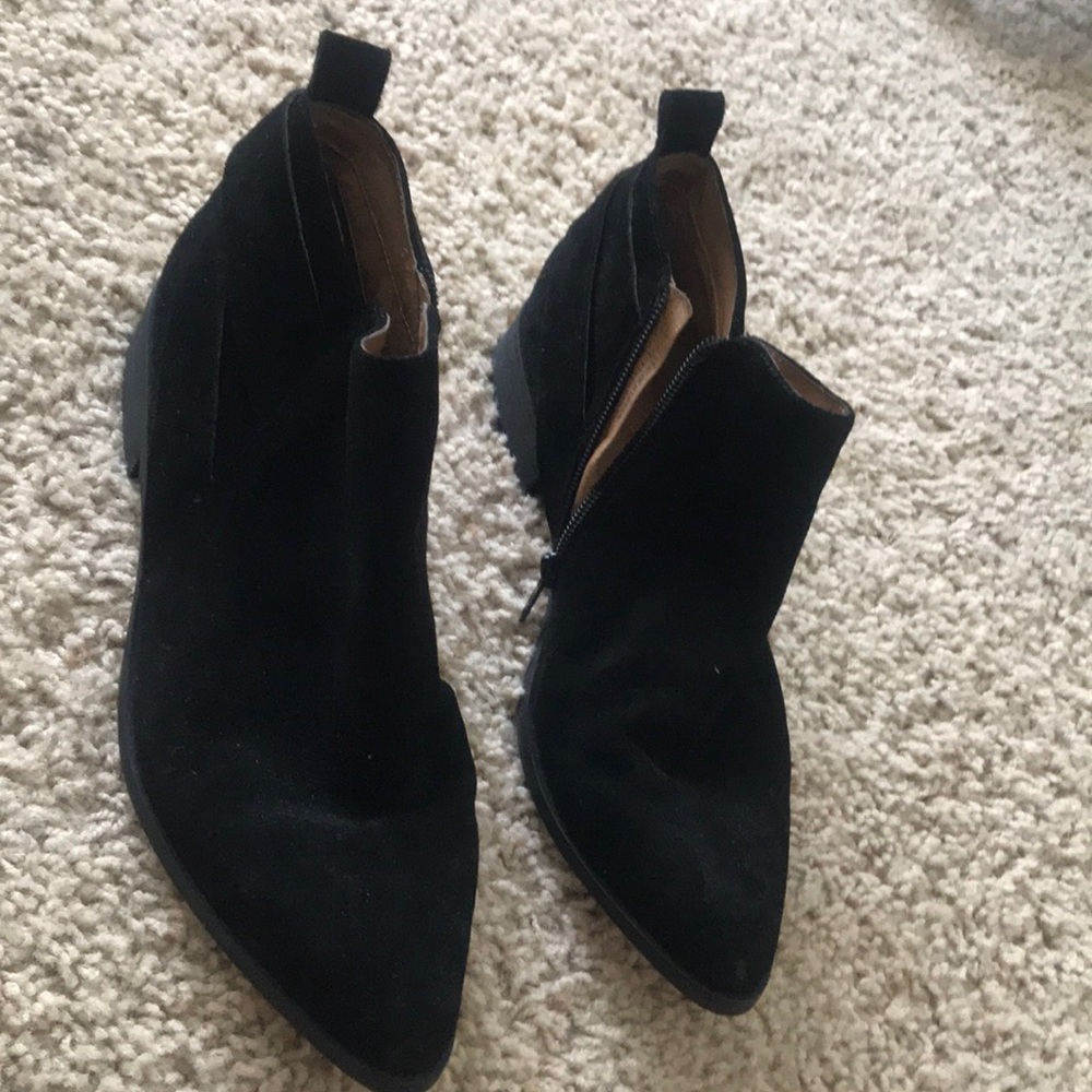 black booties